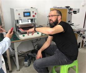 國(guó)外客戶來(lái)公司學(xué)習(xí)